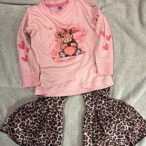 CUTE CUTE outfit for your baby girl